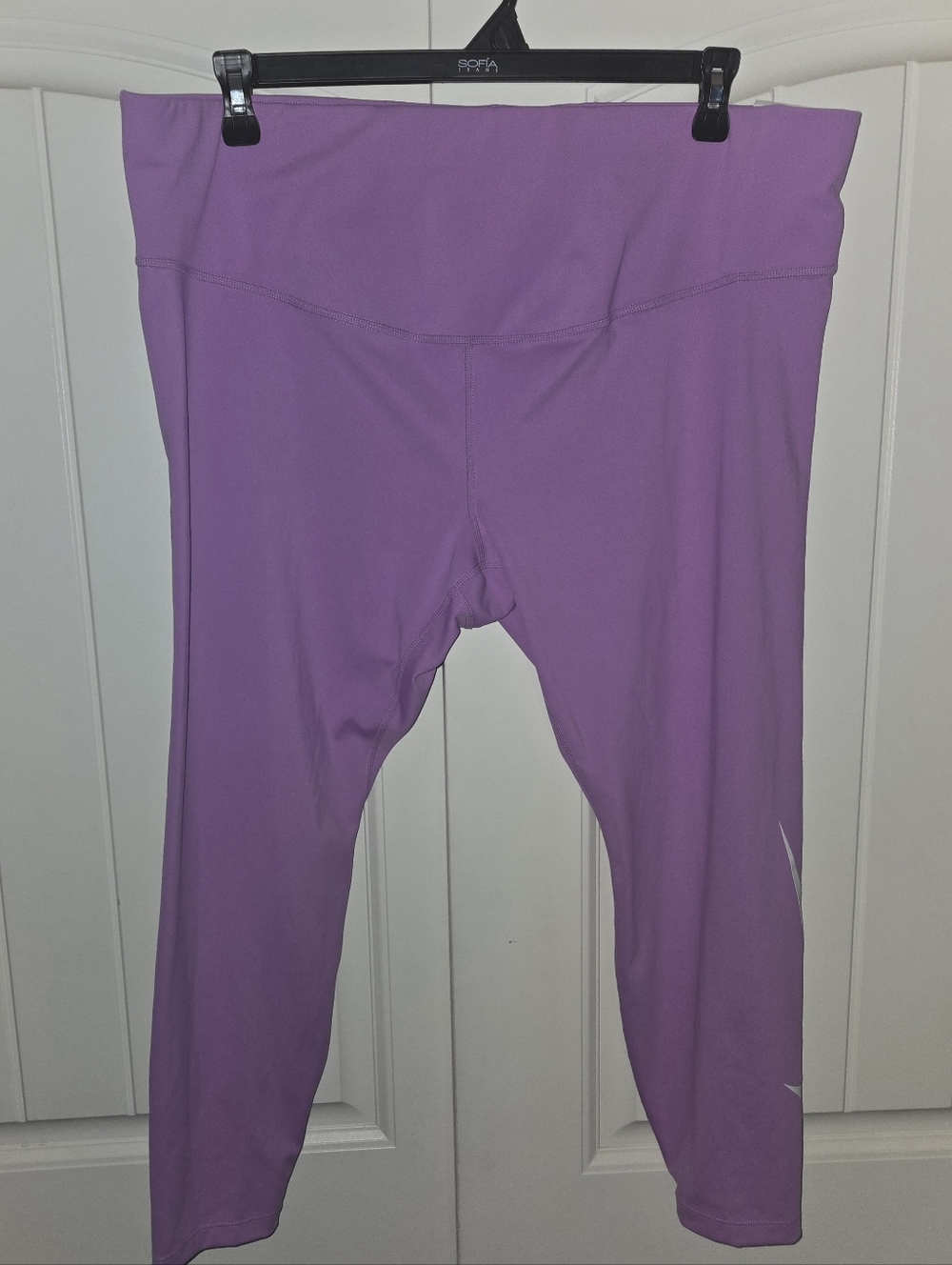 Nike DRI FIT woman's 7/8 long leggings size 3X Pink. New With Tags